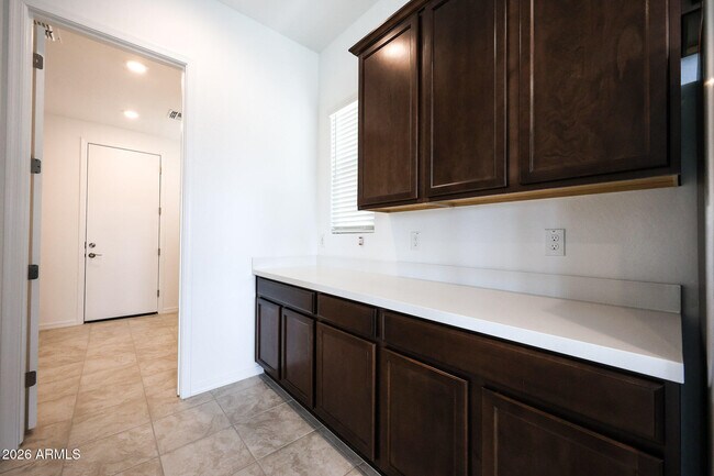 7695 W Smoketree Dr Peoria, AZ 85383 photo 5