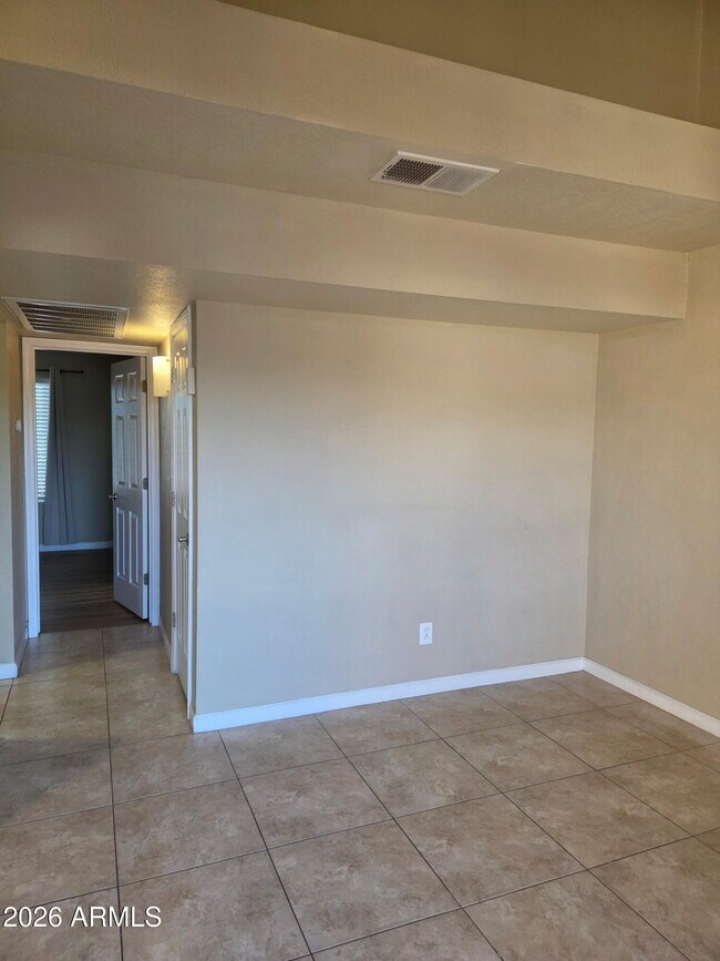 1241 N 48th St Phoenix, AZ 85008 photo 5