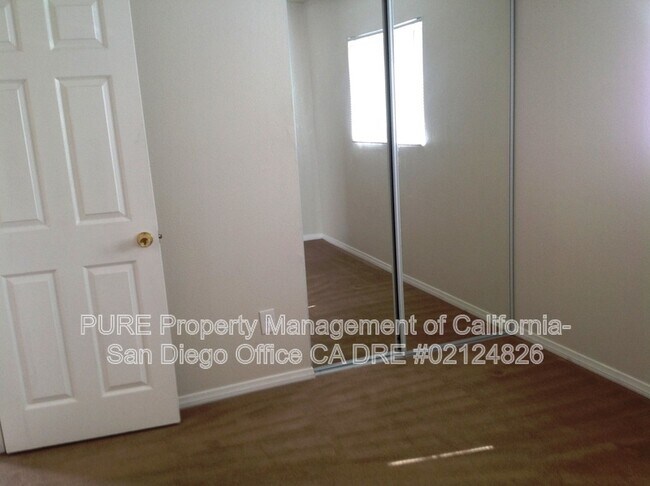 1413 Felspar St San Diego, CA 92109 photo 5