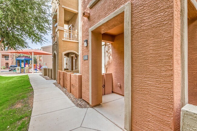 900 S 94th St Chandler, AZ 85224 photo 2