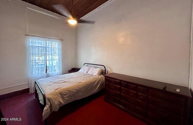 610 N Broad St Globe, AZ 85501 photo 3