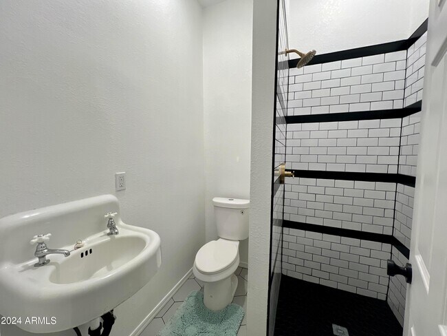 610 N Broad St Globe, AZ 85501 photo 4