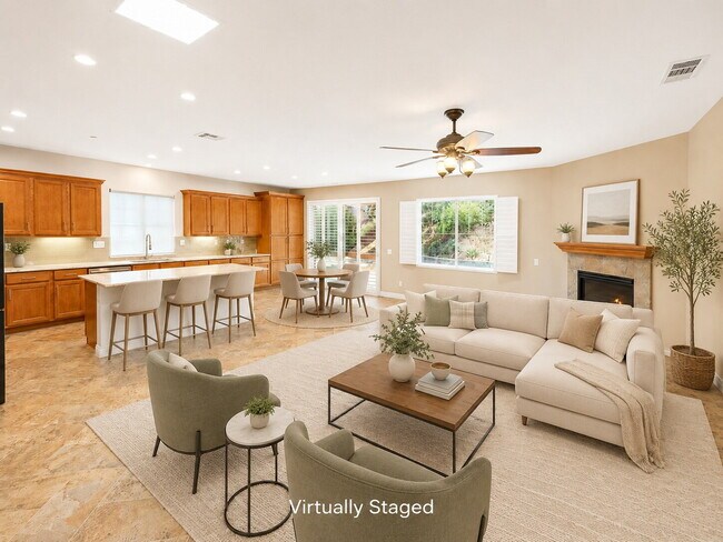 1247 Bellingham Dr Oceanside, CA 92057 photo 5