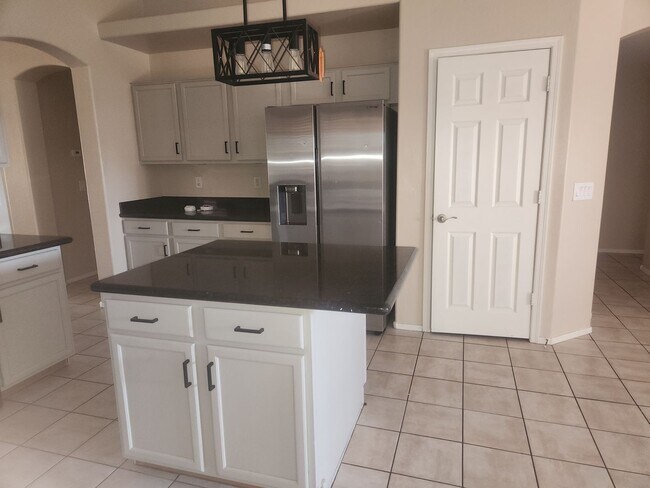 5511 S 15th Way Phoenix, AZ 85040 photo 3