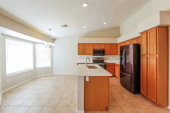 6115 W Park View Ln Glendale, AZ 85310 photo 5