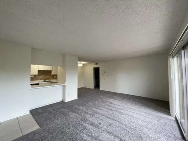 5700 Baltimore Dr La Mesa, CA 91942 photo 4