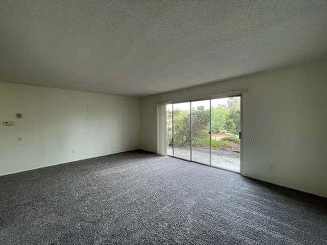 5700 Baltimore Dr La Mesa, CA 91942 photo 2
