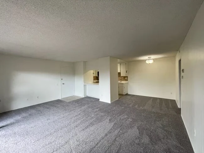 5700 Baltimore Dr La Mesa, CA 91942 photo 3