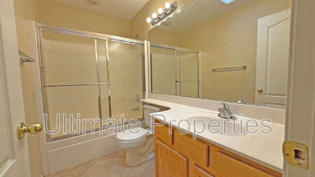 8372 W Melinda Ln Peoria, AZ 85382 photo 4