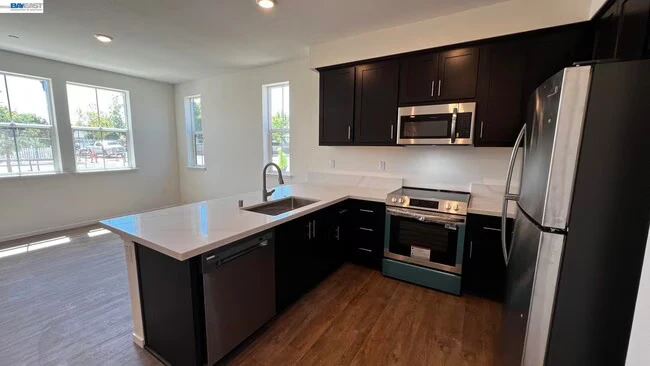 218 Church St Livermore, CA 94550 photo 3
