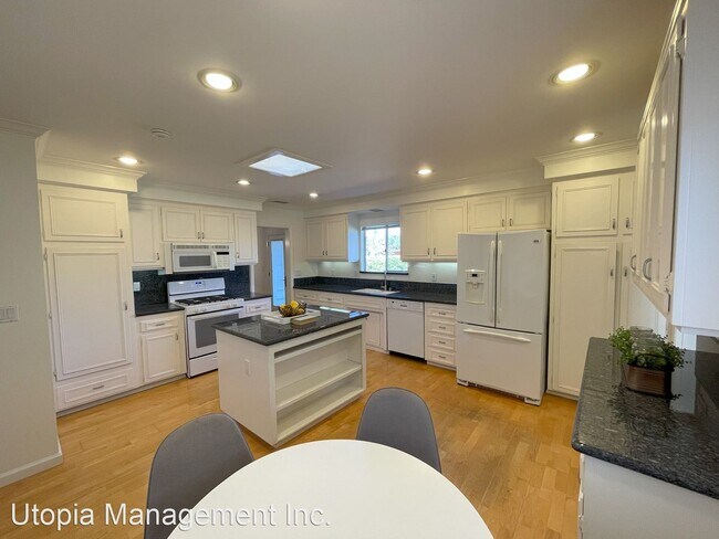 17784 Via Gracia San Diego, CA 92128 photo 4