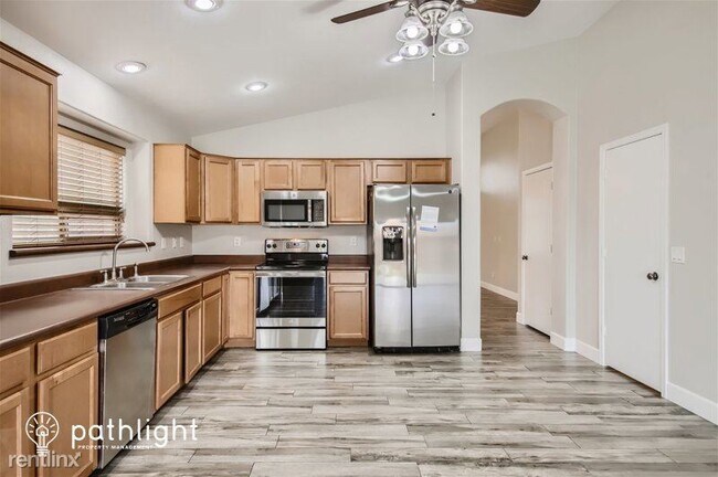 2191 S 160th Ln Goodyear, AZ 85338 photo 2