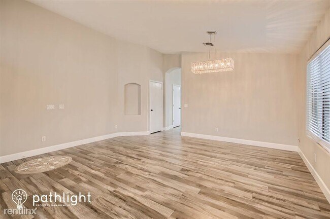 2191 S 160th Ln Goodyear, AZ 85338 photo 4