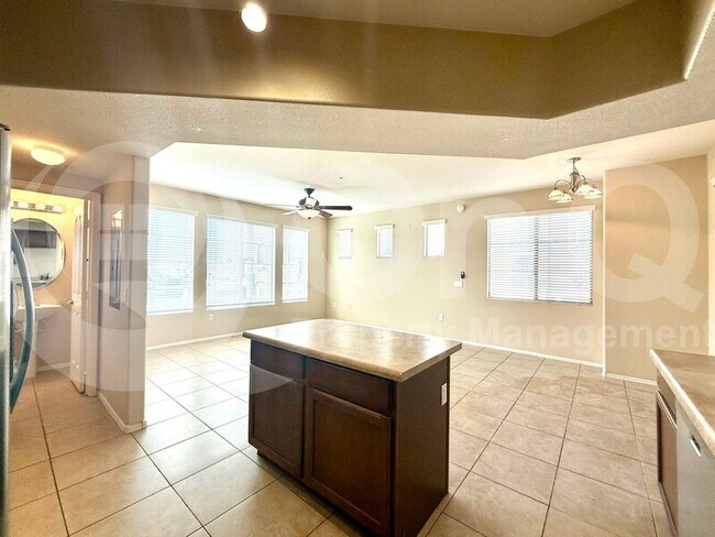 240 W Juniper Ave Gilbert, AZ 85234 photo 5