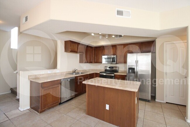 240 W Juniper Ave Gilbert, AZ 85234 photo 4