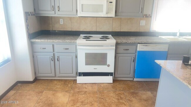 47832 N 18th Ave New River, AZ 85087 photo 5