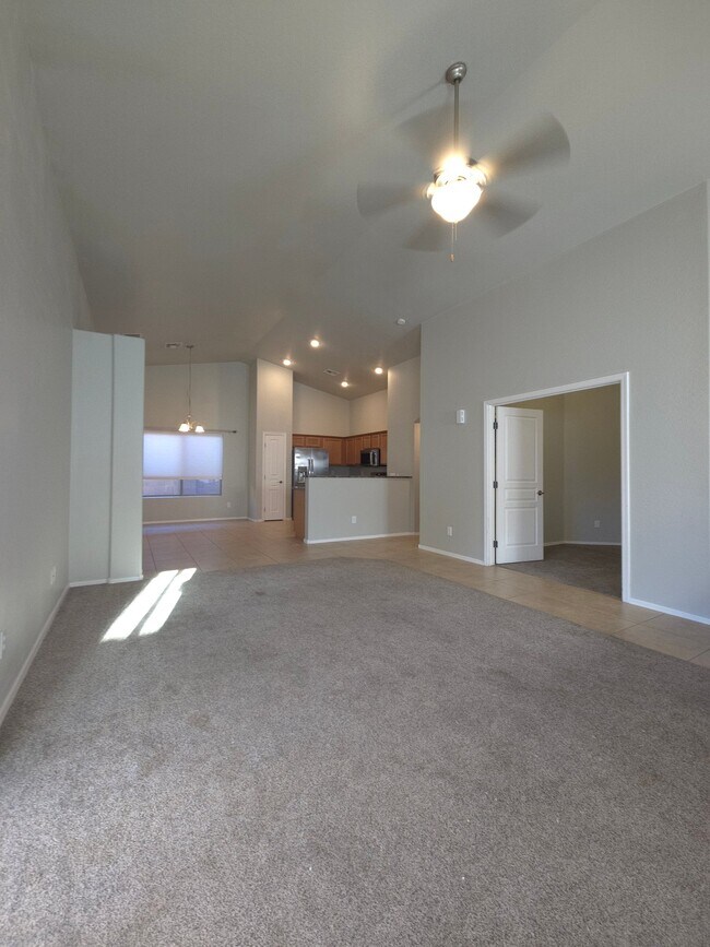 2570 E Silversmith Trail San Tan Valley, AZ 85143 photo 3