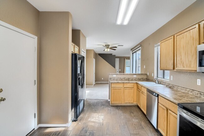 1312 S Providence Cir Mesa, AZ 85209 photo 5