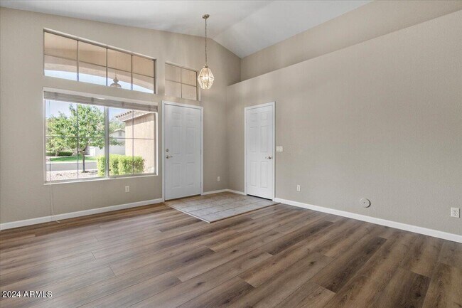 312 E Mesquite St Gilbert, AZ 85296 photo 5