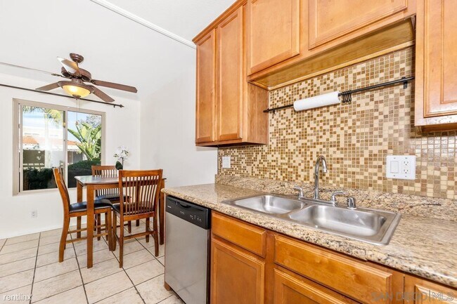 1240 N Broadway Escondido, CA 92026 photo 4