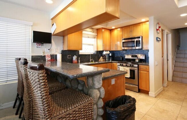 3237 Ocean Front Walk San Diego, CA 92109 photo 5