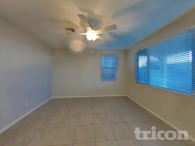 8627 E Peralta Ave Mesa, AZ 85212 photo 3
