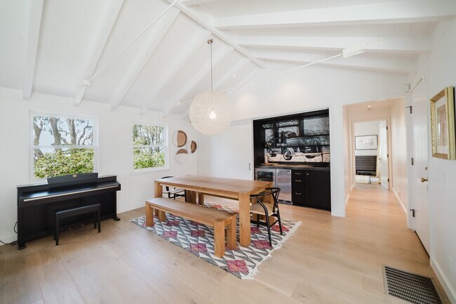 531 Rimini Rd Del Mar, CA 92014 photo 4