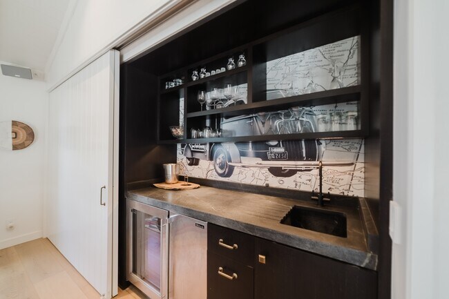 531 Rimini Rd Del Mar, CA 92014 photo 5