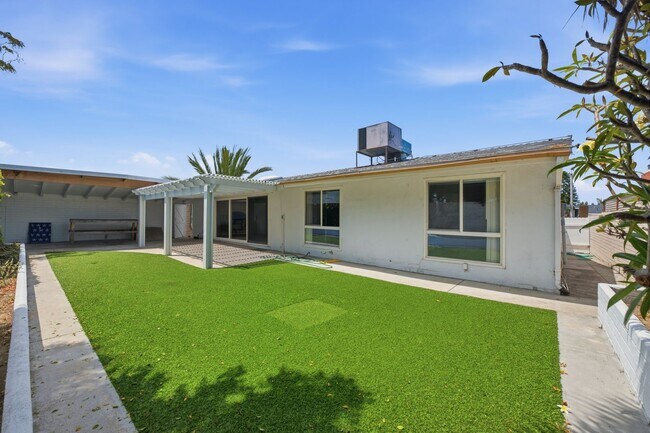 5231 Remington Rd photo 2
