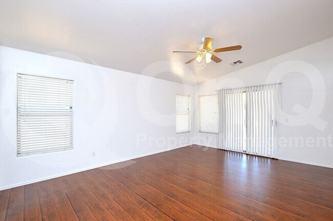 11738 W Flanagan St Avondale, AZ 85323 photo 5