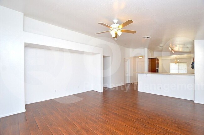11738 W Flanagan St Avondale, AZ 85323 photo 4
