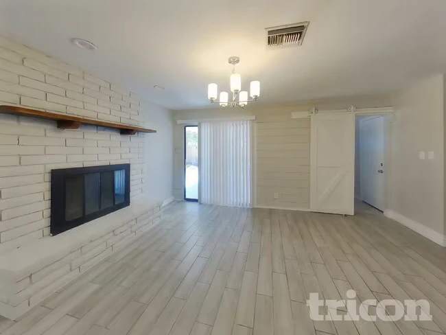 1409 N 62nd St Mesa, AZ 85205 photo 3