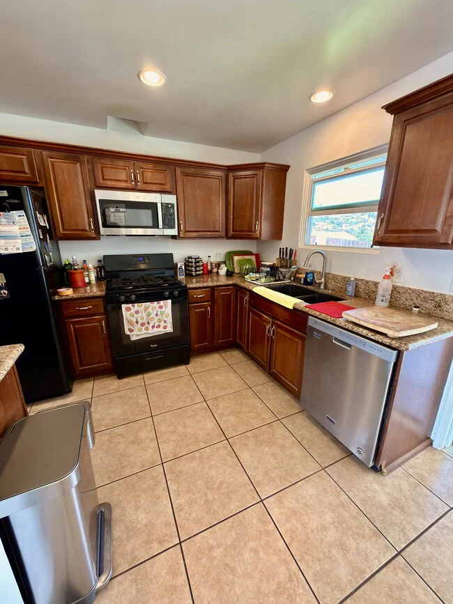 5265 Bocaw Pl San Diego, CA 92115 photo 2