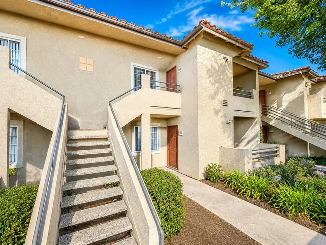 755 Paso de Luz Chula Vista, CA 91911 photo 2