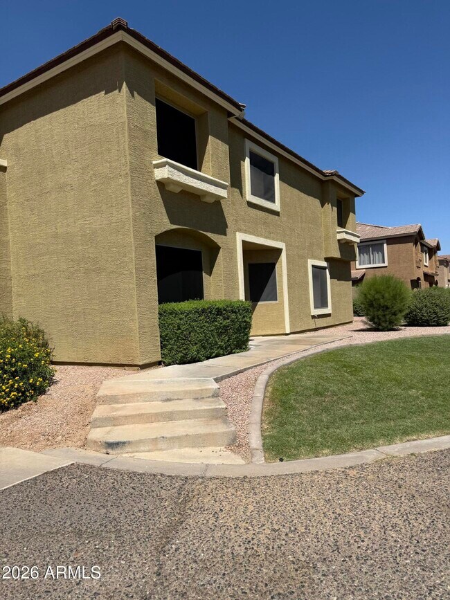 21846 N 40th Way Phoenix, AZ 85050 photo 3