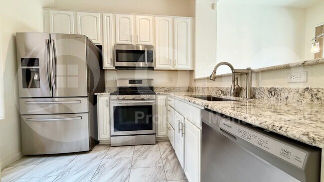 1387 W Marlin Dr Chandler, AZ 85286 photo 3