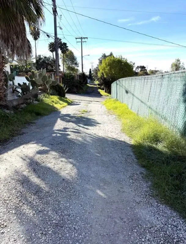 905 Concepcion Ave Spring Valley, CA 91977 photo 2