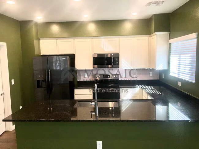 1851 E Frye Rd Gilbert, AZ 85295 photo 3