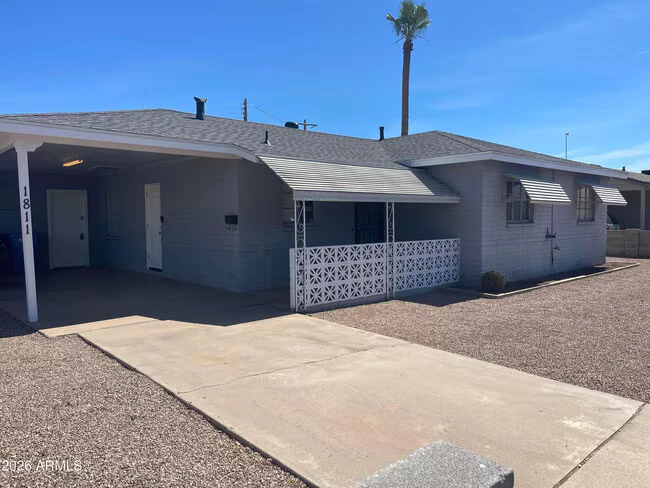 1811 N 44th St Phoenix, AZ 85008 photo 2