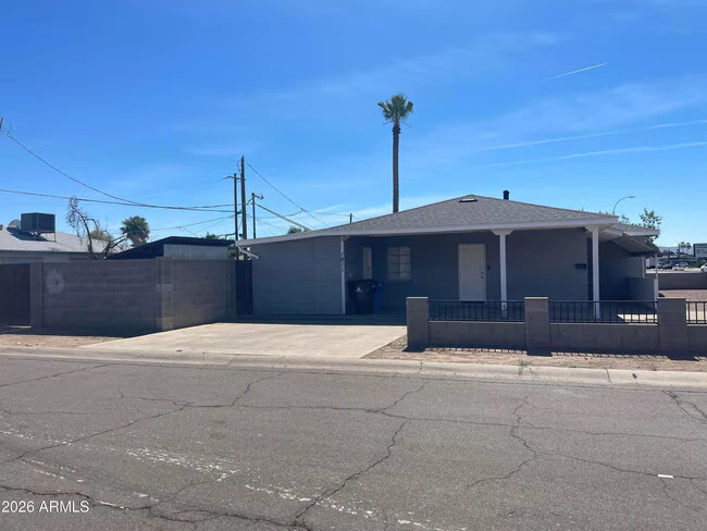 1811 N 44th St Phoenix, AZ 85008 photo 5