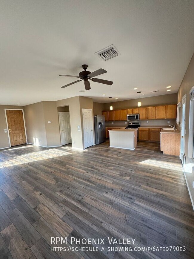 9450 W Quail Ave Peoria, AZ 85382 photo 5