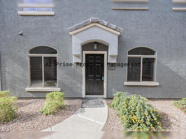 2401 E Rio Salado Pkwy Tempe, AZ 85288 photo 3