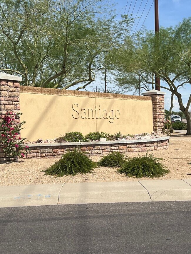 Gilbert Seville Development 3 Bed Plus Den photo 4