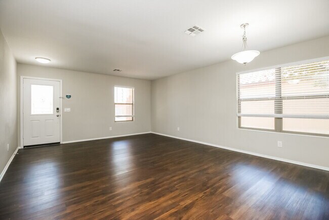 27834 N 30th Ln Phoenix, AZ 85083 photo 4