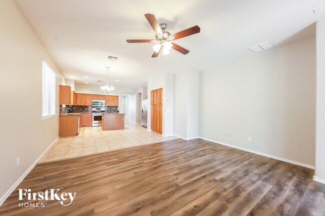 7157 W Kings Ave Peoria, AZ 85382 photo 5