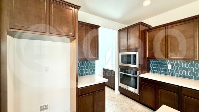 5403 W Sweet Pea Terrace Phoenix, AZ 85339 photo 5