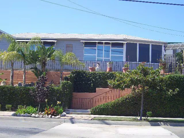 1315 E 4th St National City, CA 91950