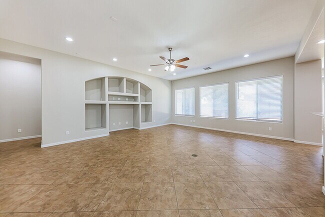 1812 E South Mountain Ave Phoenix, AZ 85042 photo 4