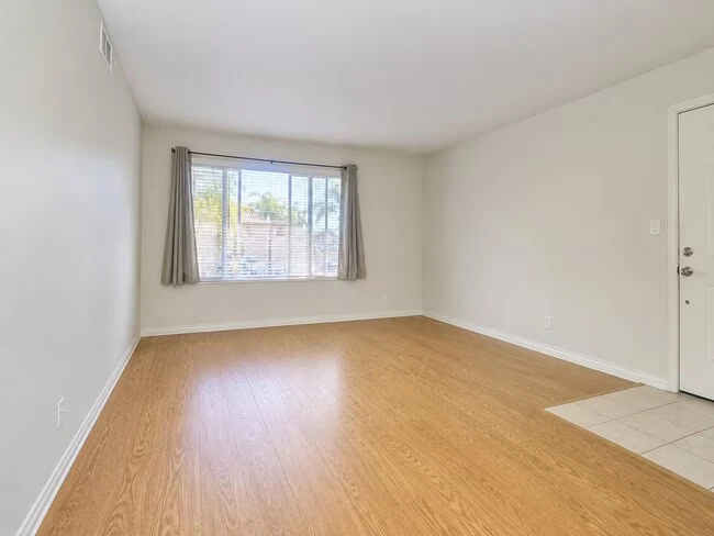 1386 E Madison Ave El Cajon, CA 92021 photo 4