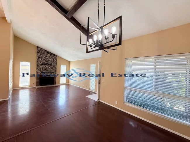 2252 Durasno Ln Spring Valley, CA 91977 photo 4